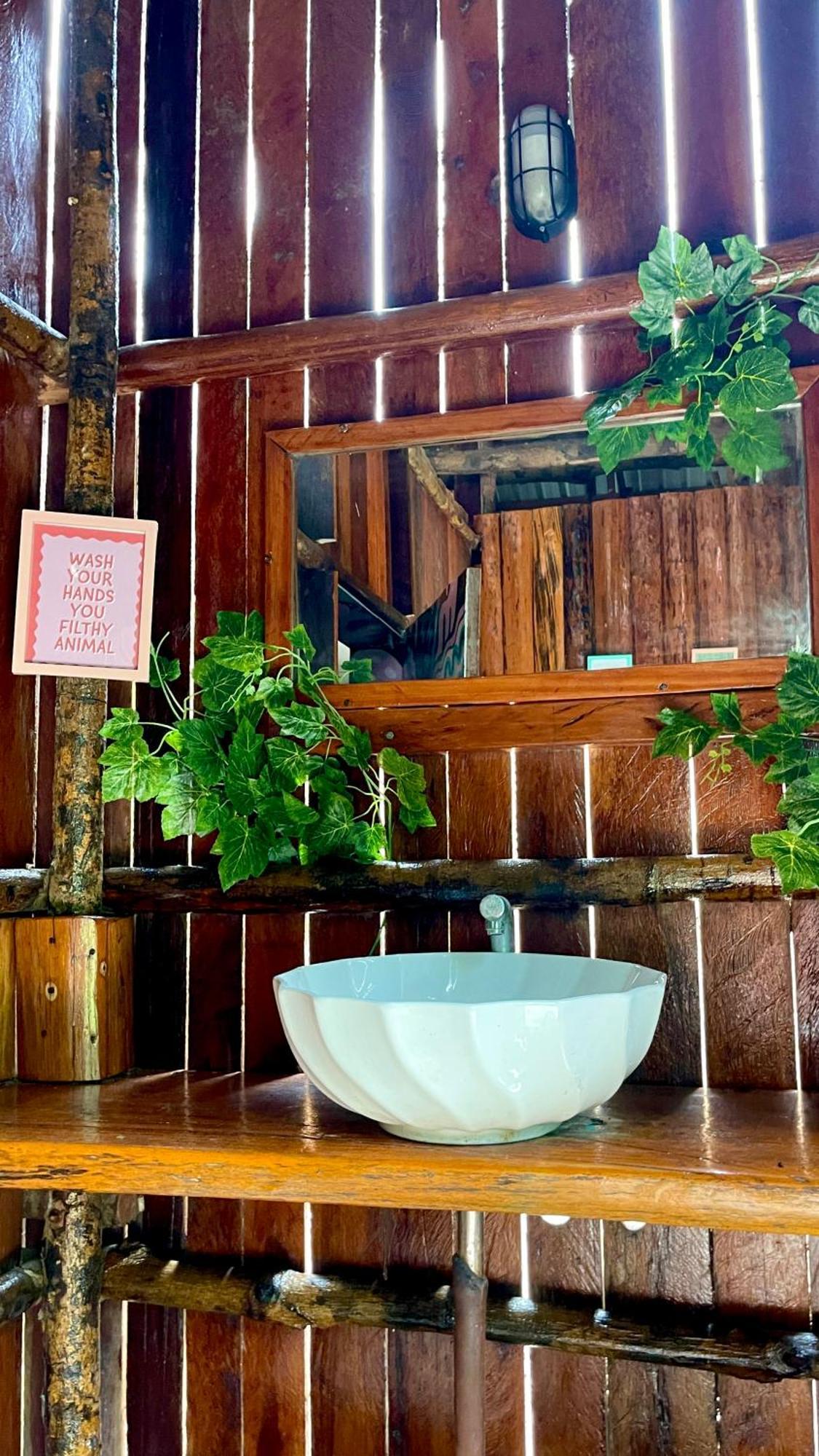 Yaiya Hostel & Smoothie Bar Kaoh Touch Esterno foto
