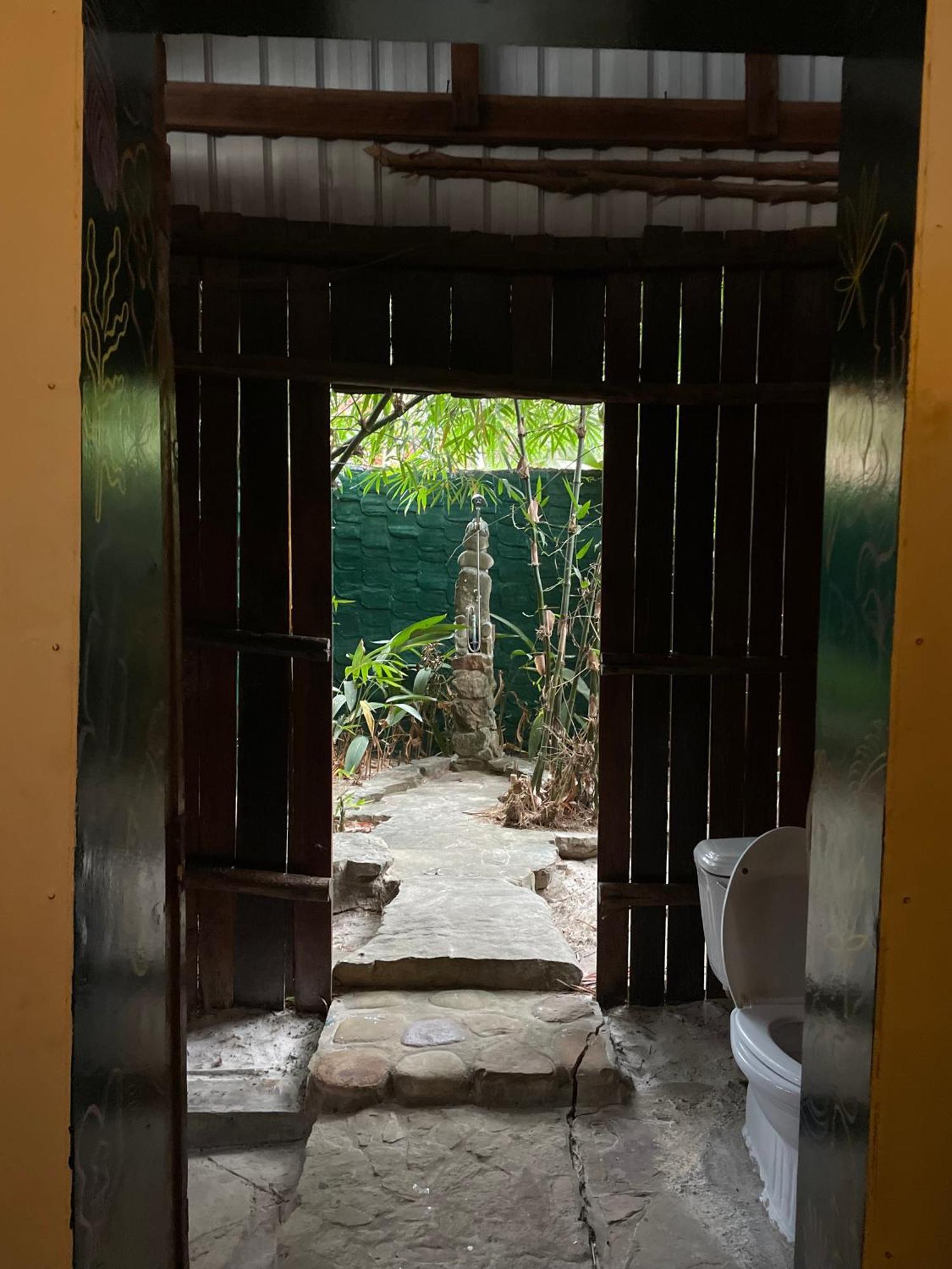 Yaiya Hostel & Smoothie Bar Kaoh Touch Esterno foto